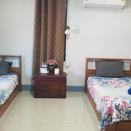 Hotel Muangchaem House à Mae Chaem Extérieur photo